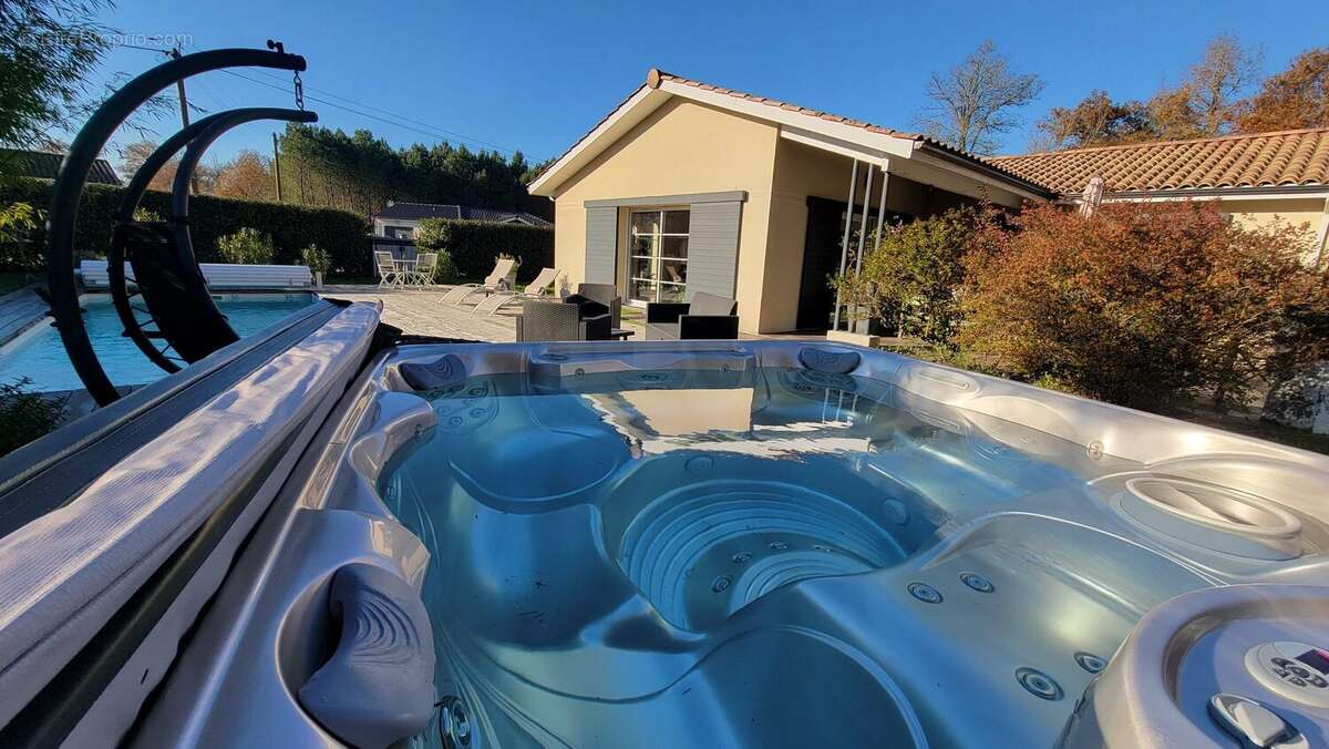 Maison à SAINT-SYMPHORIEN