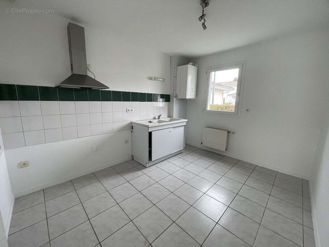 Maison à VILLENAVE-D&#039;ORNON