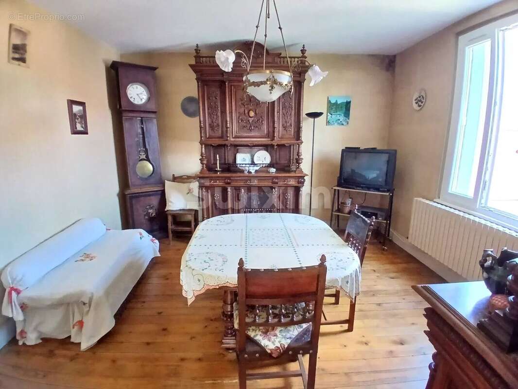 Maison à CHAMPAGNOLE