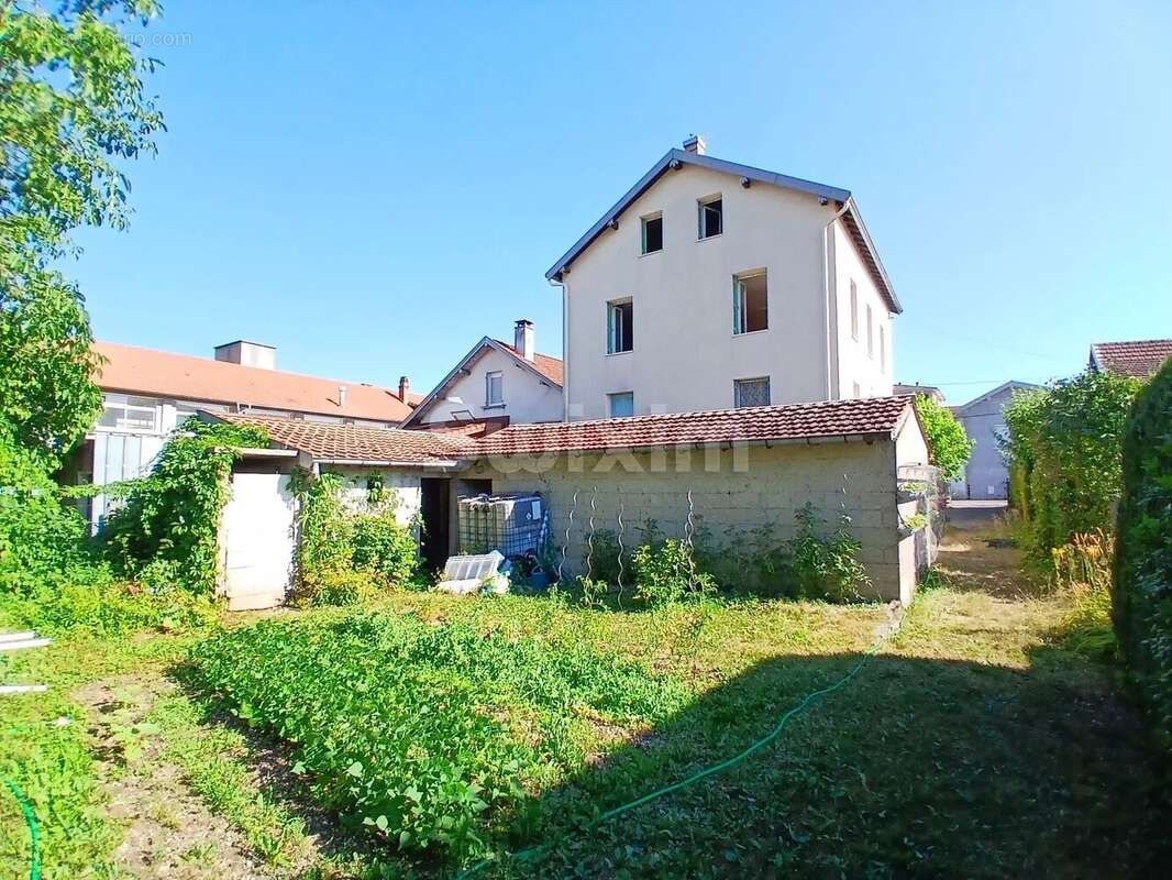 Maison à CHAMPAGNOLE