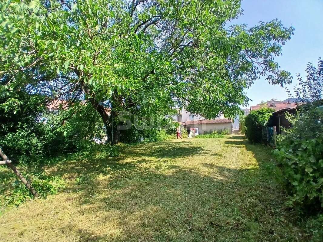 Maison à CHAMPAGNOLE