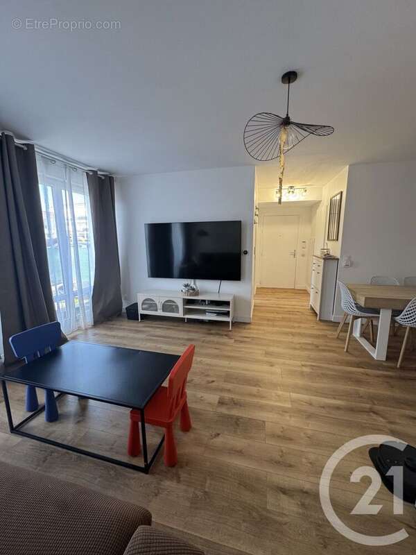 Appartement à CLAYE-SOUILLY