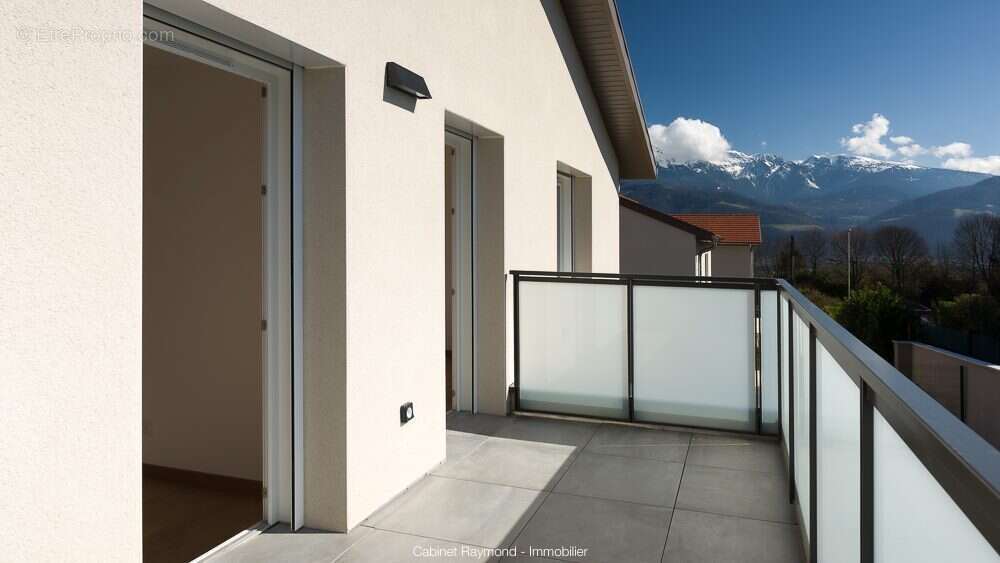 Maison à SAINT-ISMIER