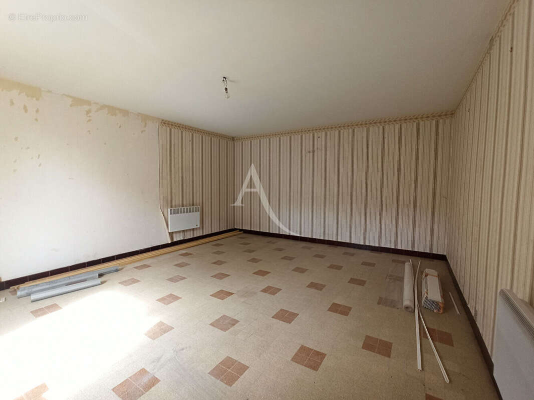 Maison à NOYERS-SUR-CHER