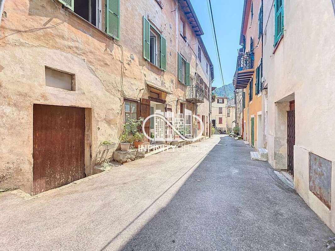 Appartement à L&#039;ESCARENE