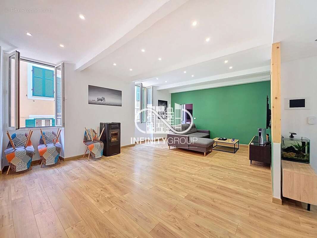 Appartement à L&#039;ESCARENE