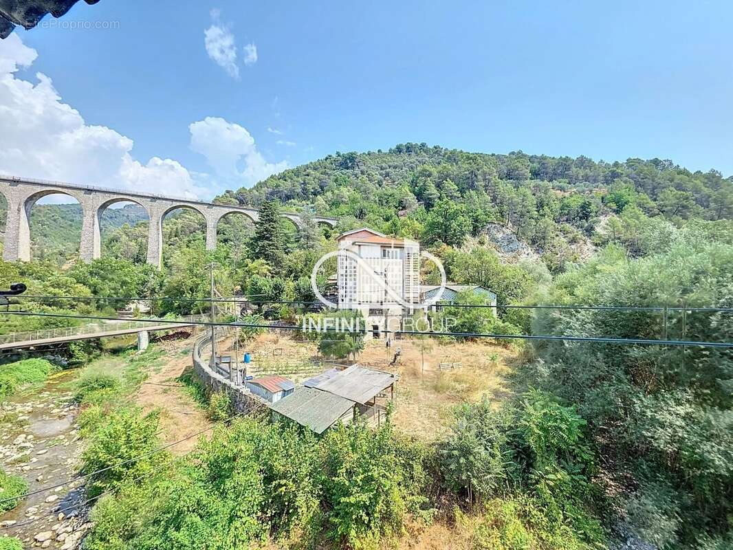 Appartement à L&#039;ESCARENE