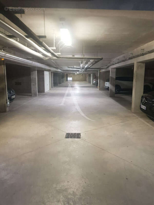 Appartement à BUSSY-SAINT-GEORGES