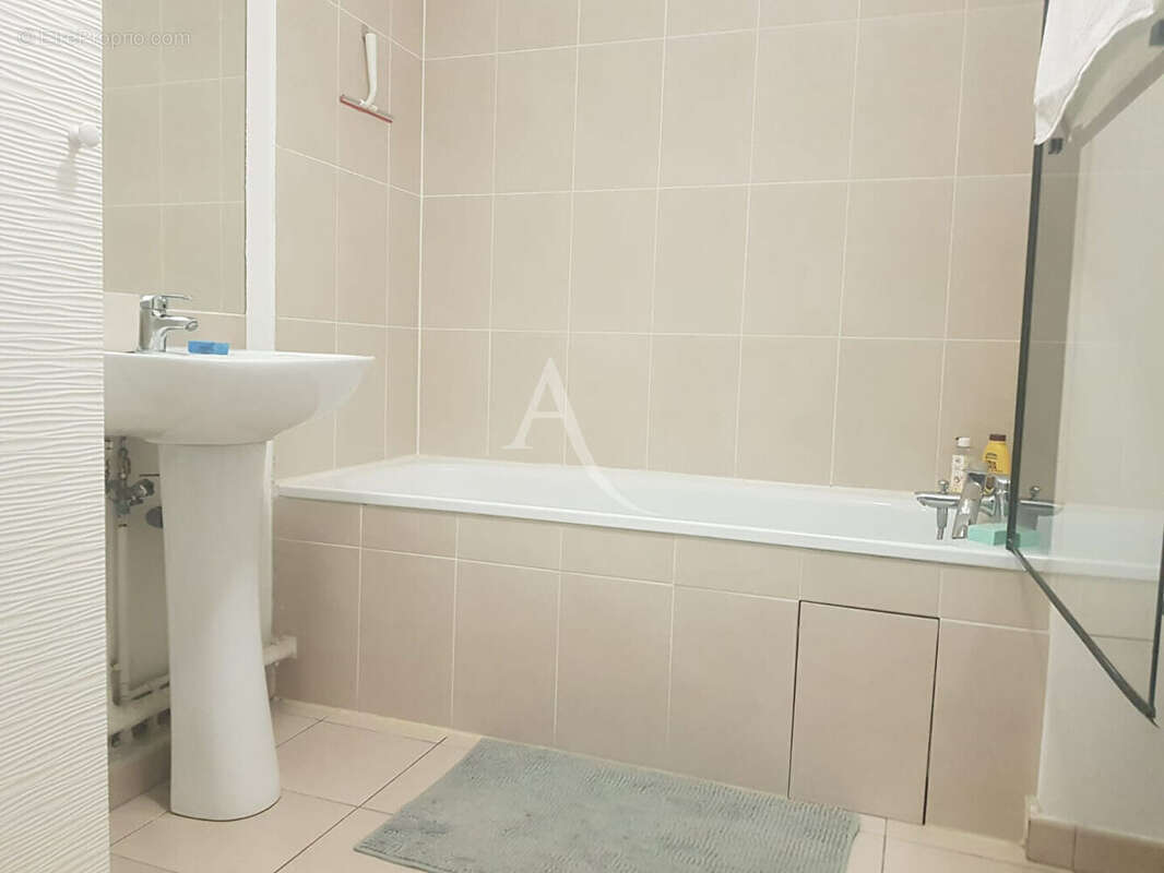 Appartement à BUSSY-SAINT-GEORGES