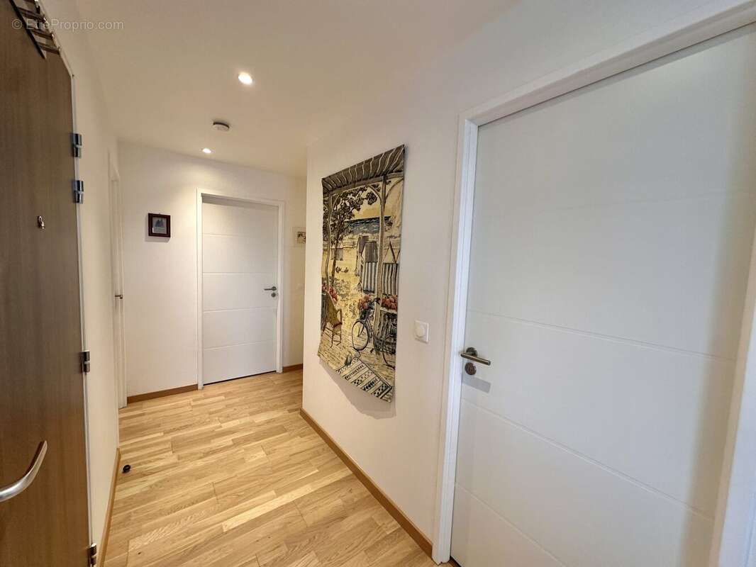 Appartement à MONT-SAINT-AIGNAN