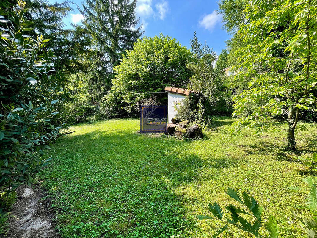 Maison à SAINT-GENIS-LAVAL