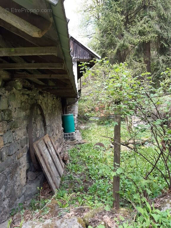 Maison à ALBIEZ-MONTROND