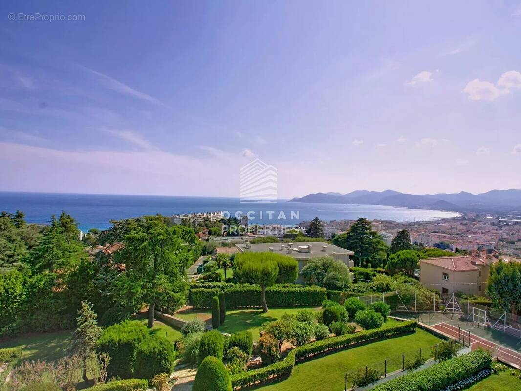 Appartement à CANNES