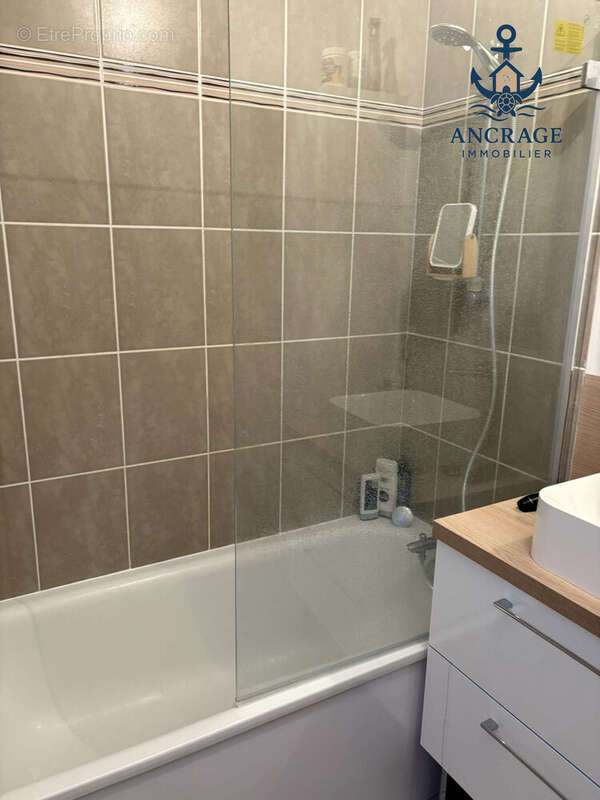 Maison à LA RIVIERE-SAINT-SAUVEUR