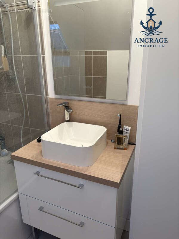 Maison à LA RIVIERE-SAINT-SAUVEUR