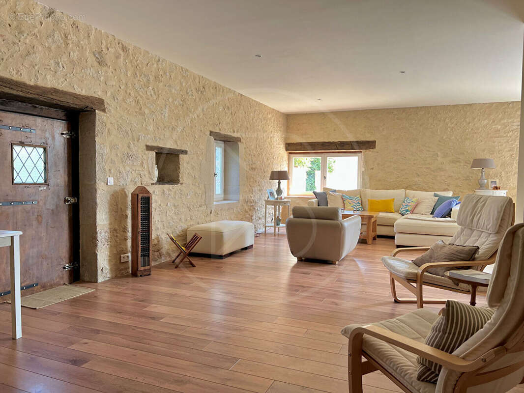 Maison à SAUVETERRE-DE-GUYENNE