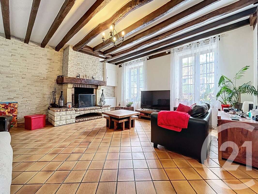 Maison à FONTENAILLES