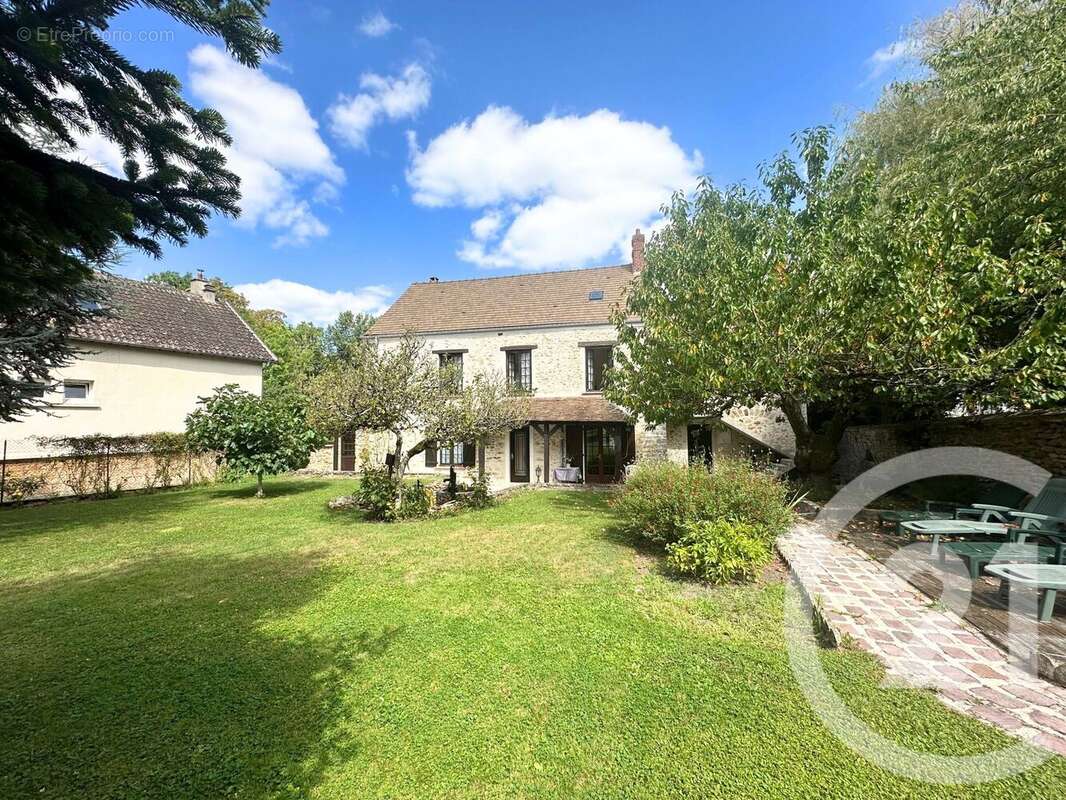 Maison à FONTENAILLES