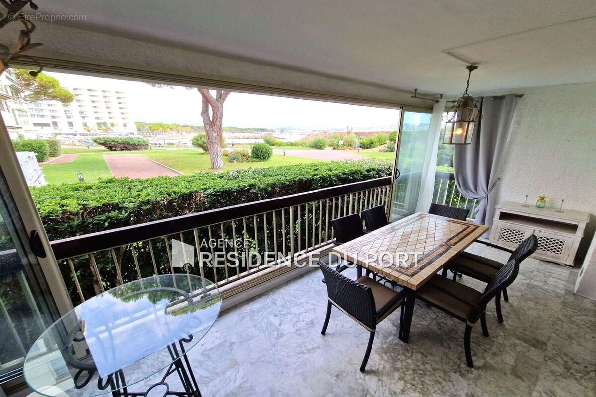 Appartement à MANDELIEU-LA-NAPOULE