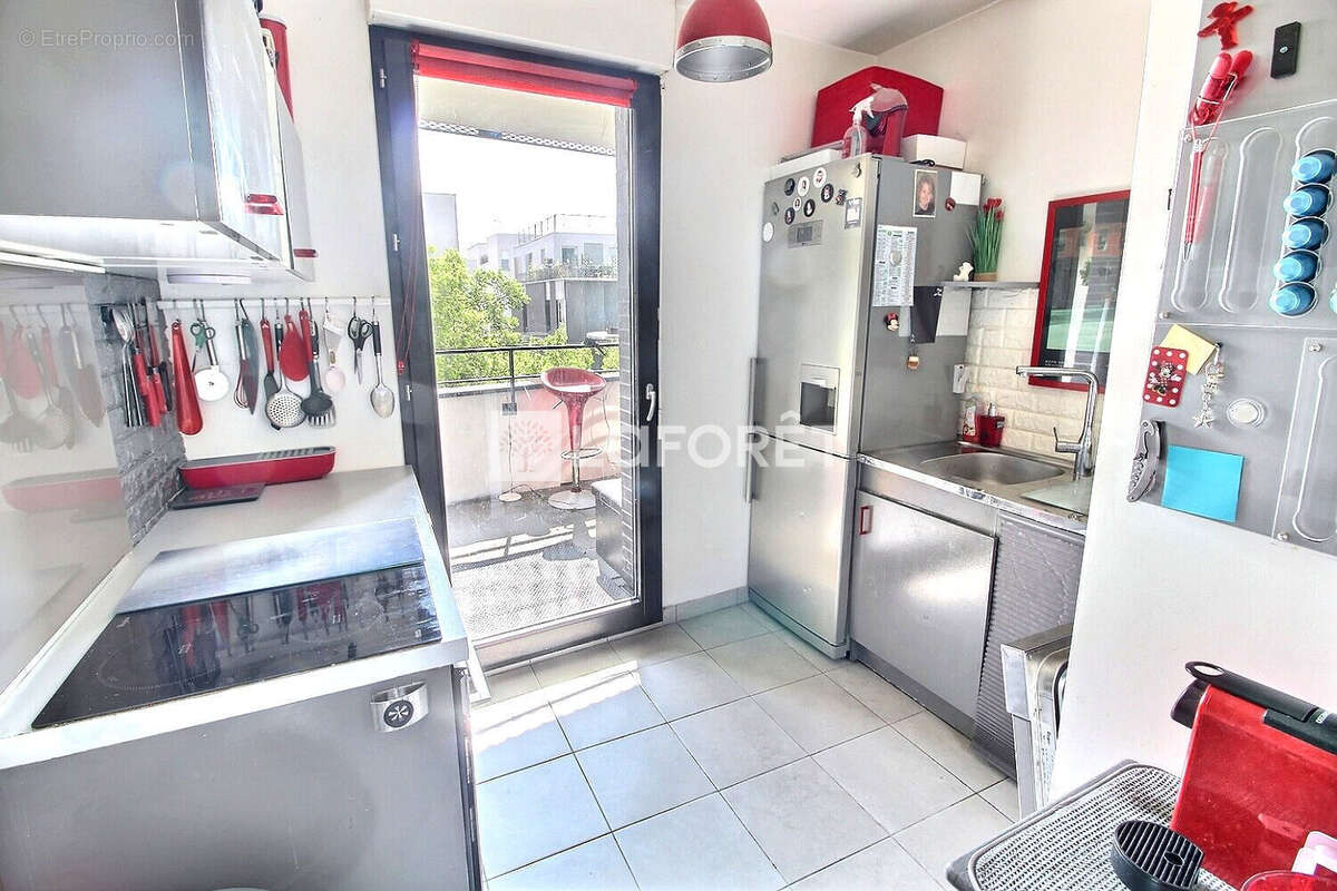 Appartement à GENNEVILLIERS