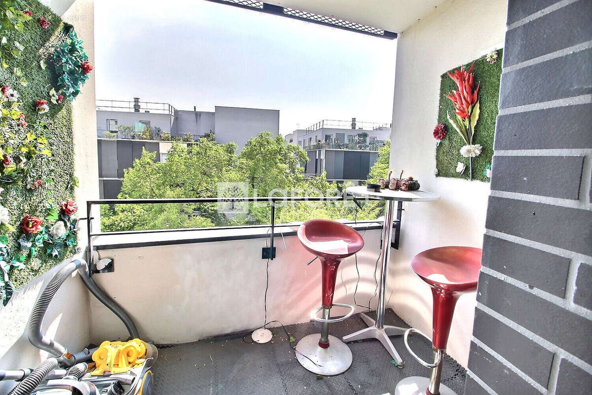 Appartement à GENNEVILLIERS