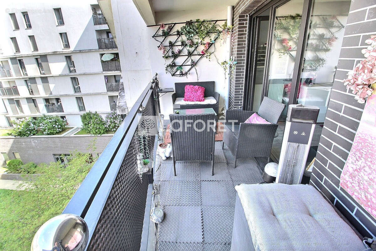 Appartement à GENNEVILLIERS