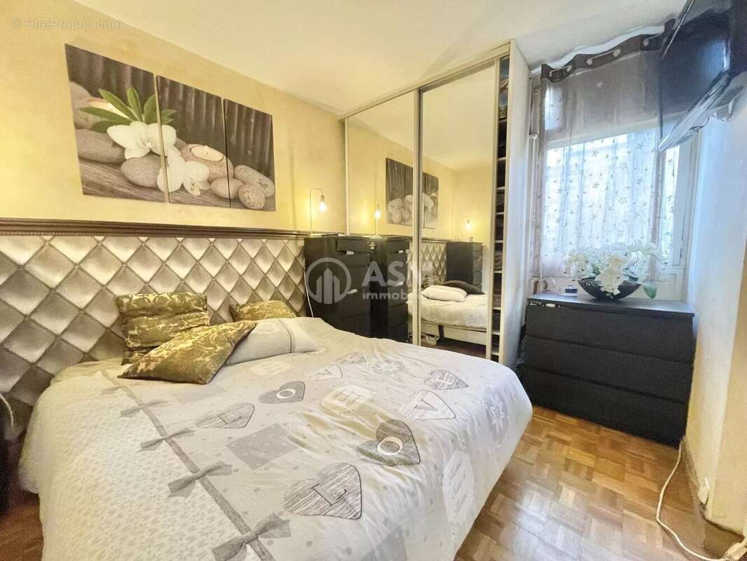 Appartement à PARIS-20E