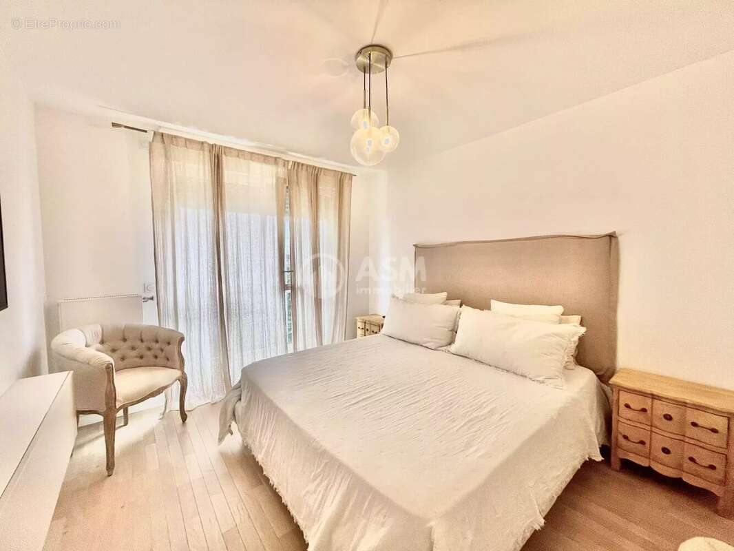 Appartement à CLICHY