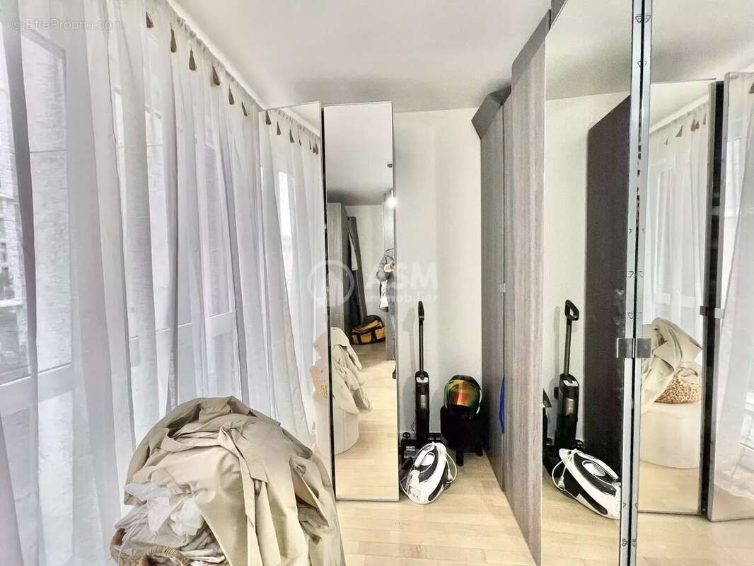 Appartement à CLICHY