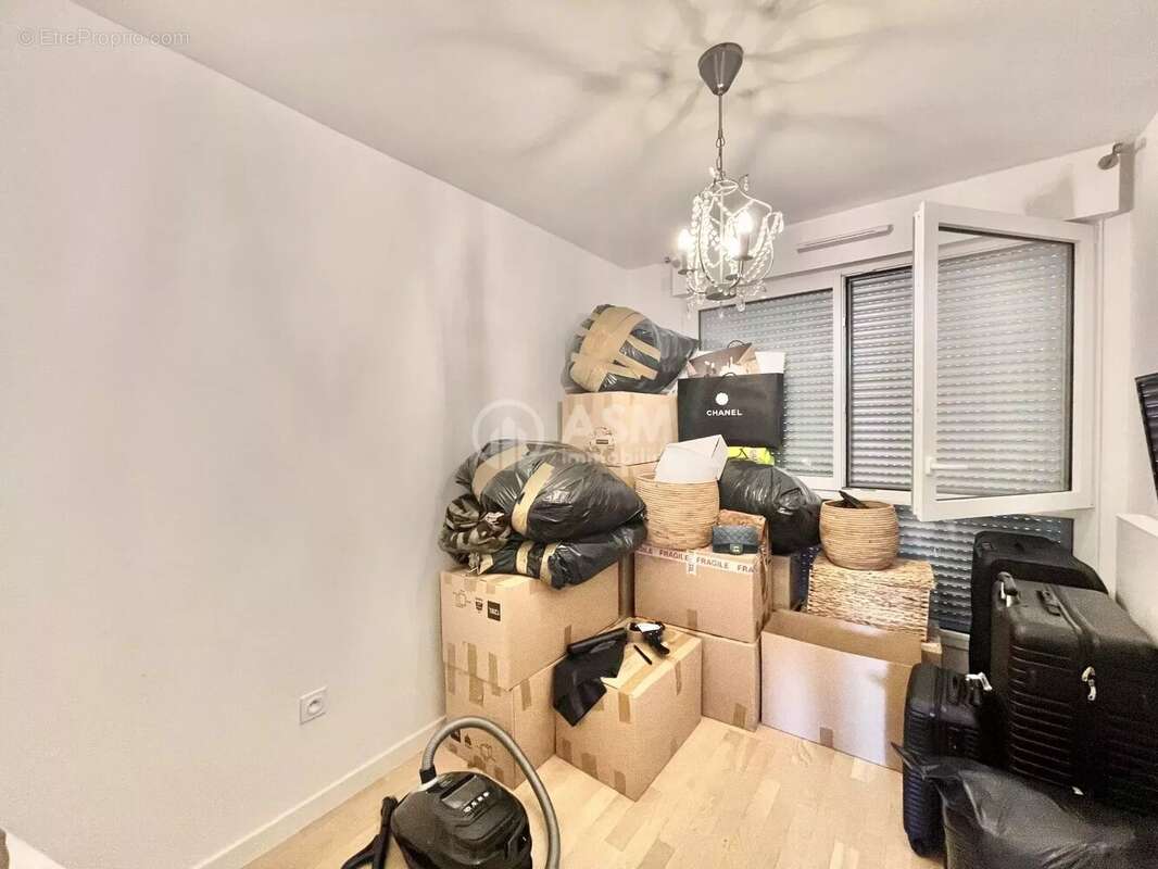 Appartement à CLICHY