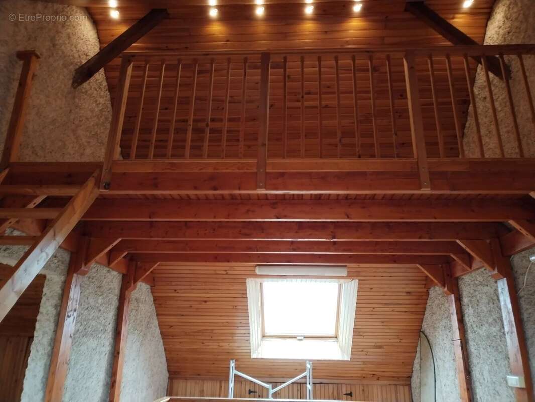 Maison à MONTIGNY-SUR-LOING