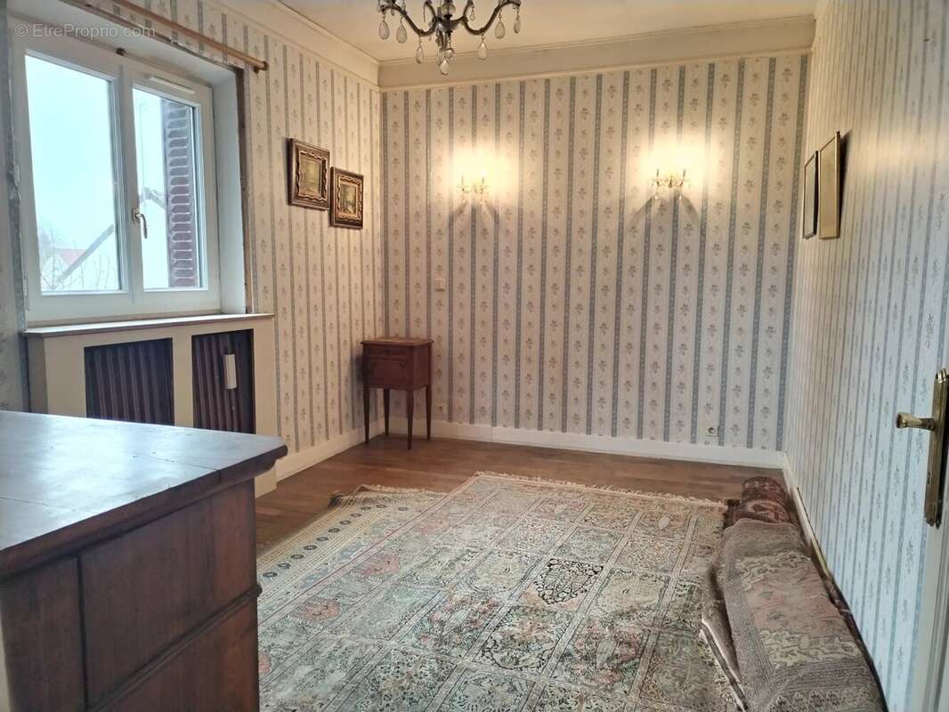 Maison à MONTIGNY-SUR-LOING