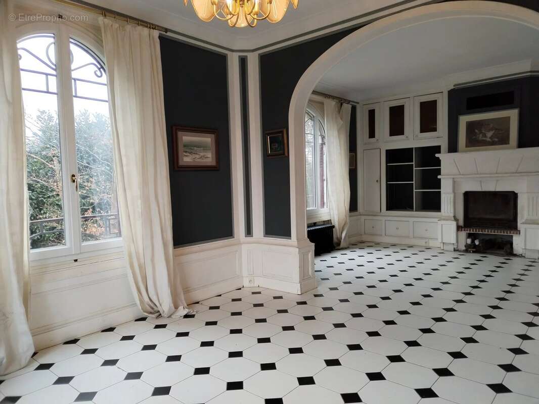 Maison à MONTIGNY-SUR-LOING