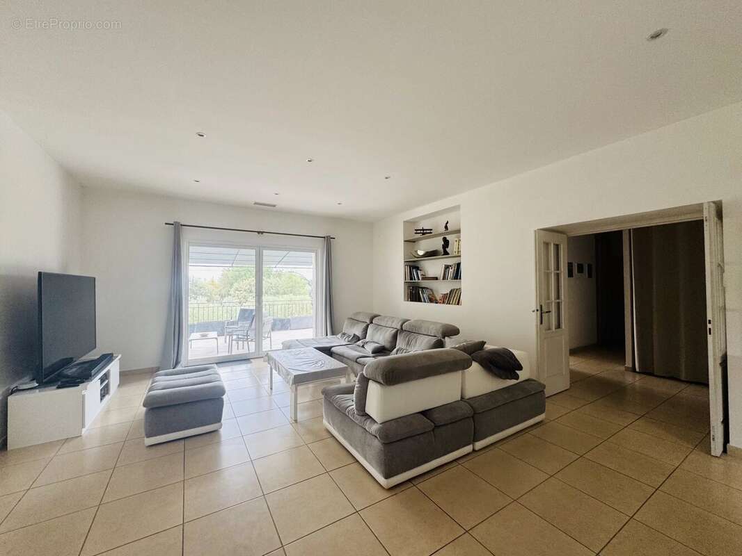 Maison à MOISSAC-BELLEVUE