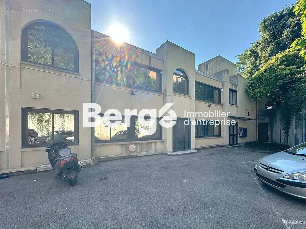 Commerce à LE CANNET