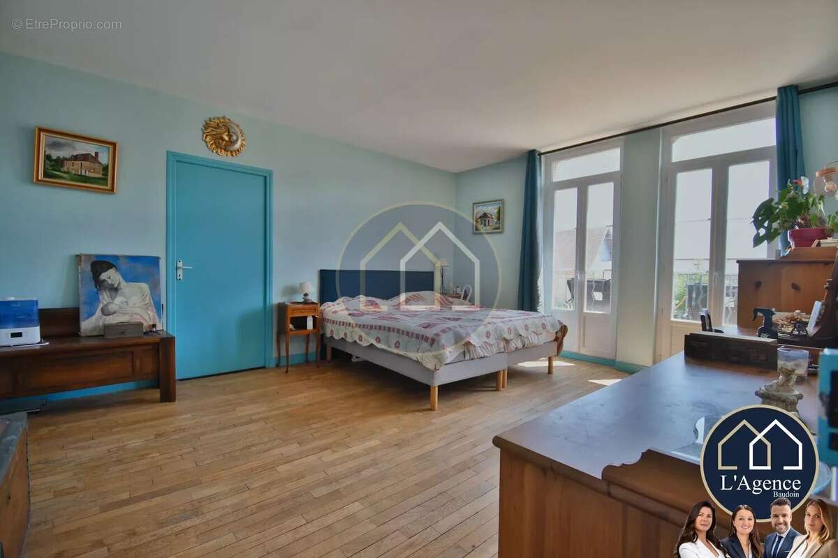 Maison à CHATEAUNEUF-EN-THYMERAIS