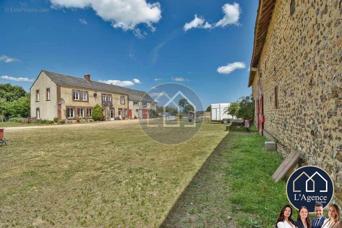 Maison à CHATEAUNEUF-EN-THYMERAIS