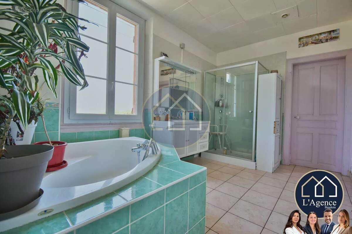 Maison à CHATEAUNEUF-EN-THYMERAIS