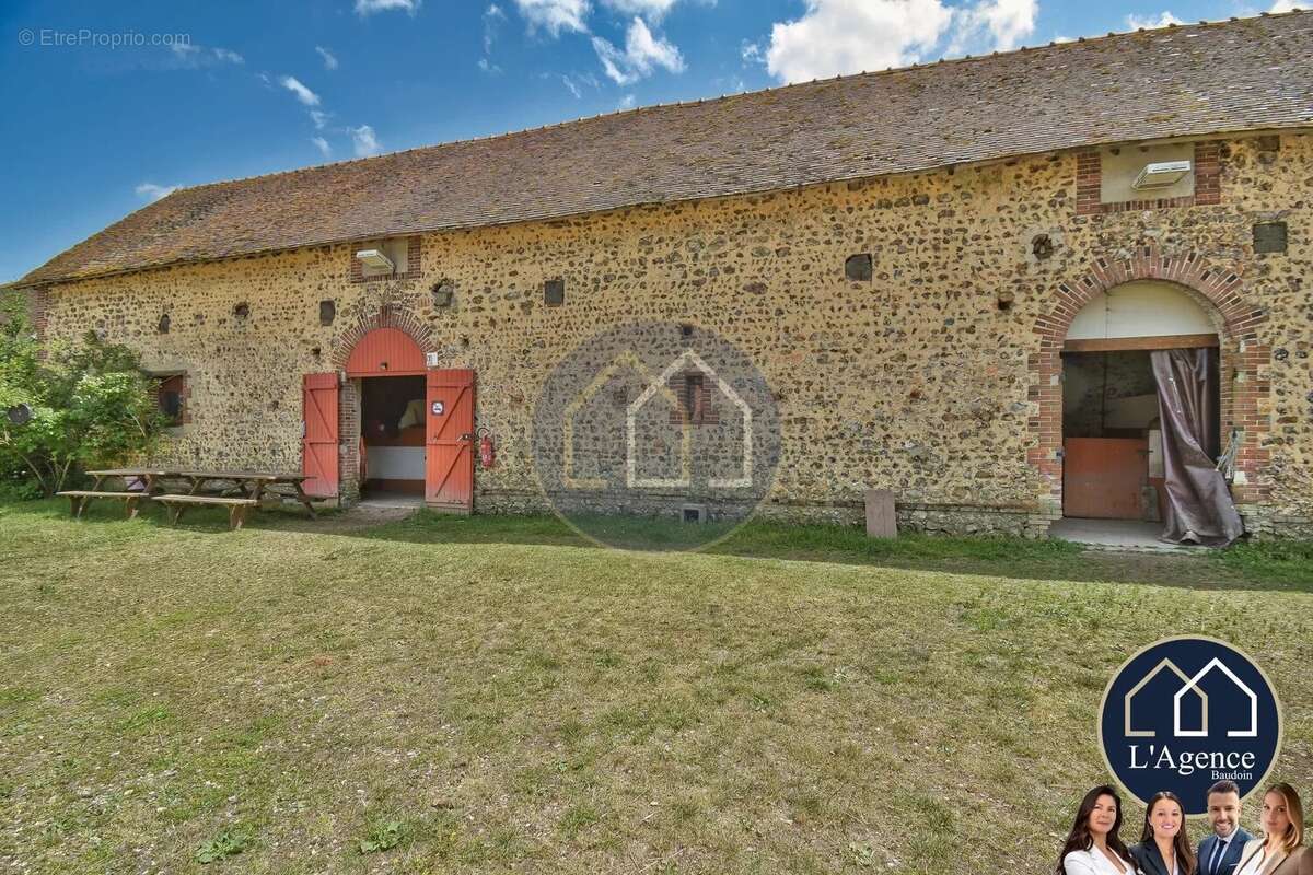 Maison à CHATEAUNEUF-EN-THYMERAIS