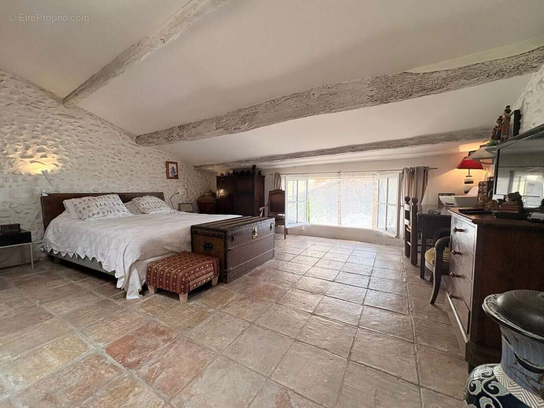 Maison à CAGNES-SUR-MER