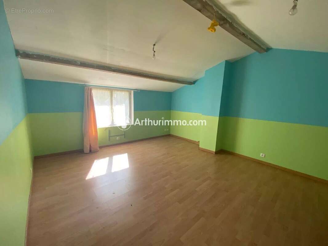 Maison à MACQUEVILLE