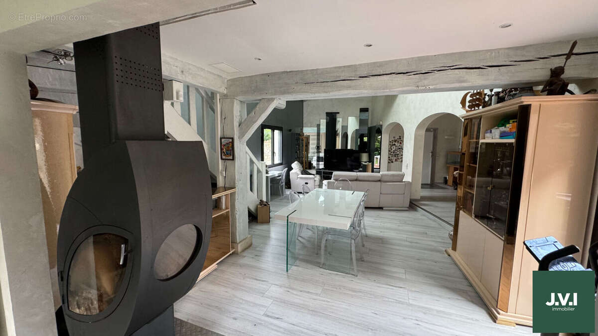 Maison à MONTMORENCY