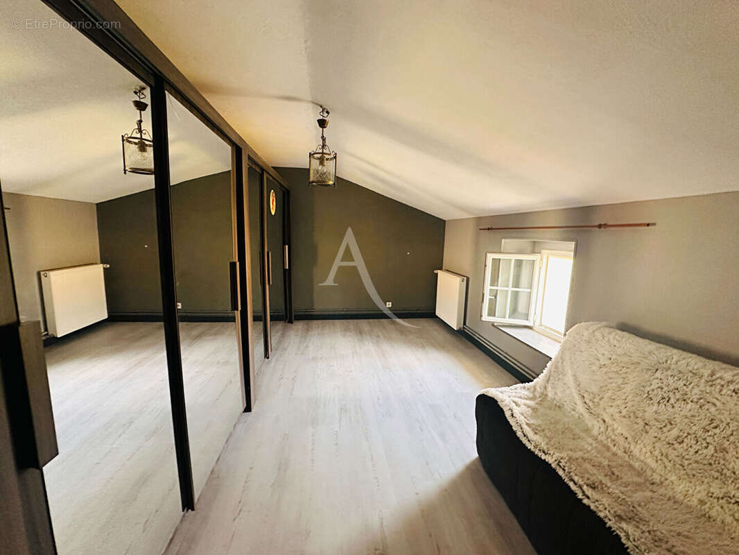 Maison à CORME-ROYAL