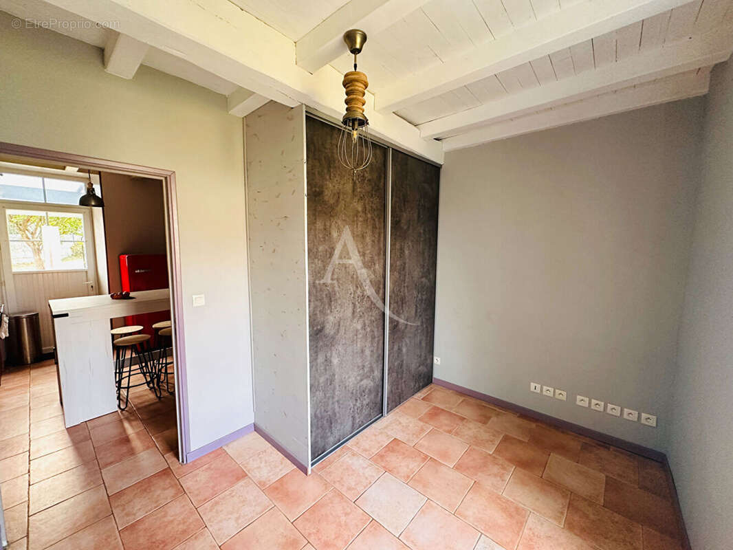 Maison à CORME-ROYAL