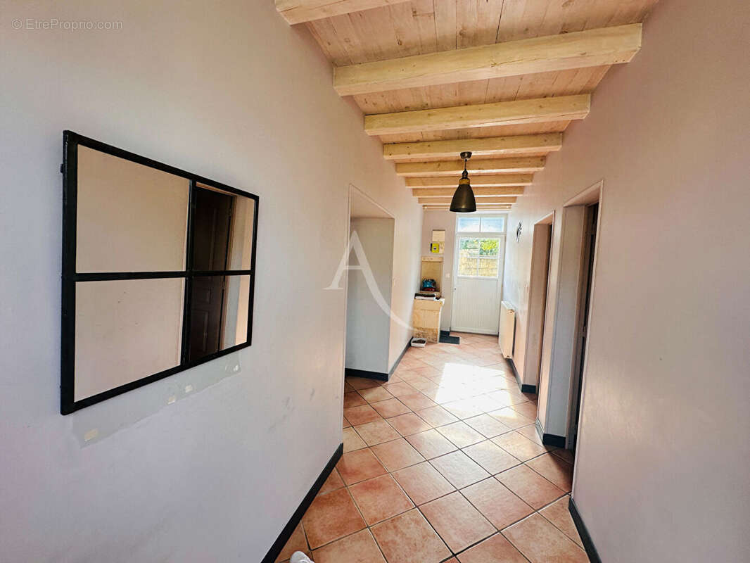 Maison à CORME-ROYAL