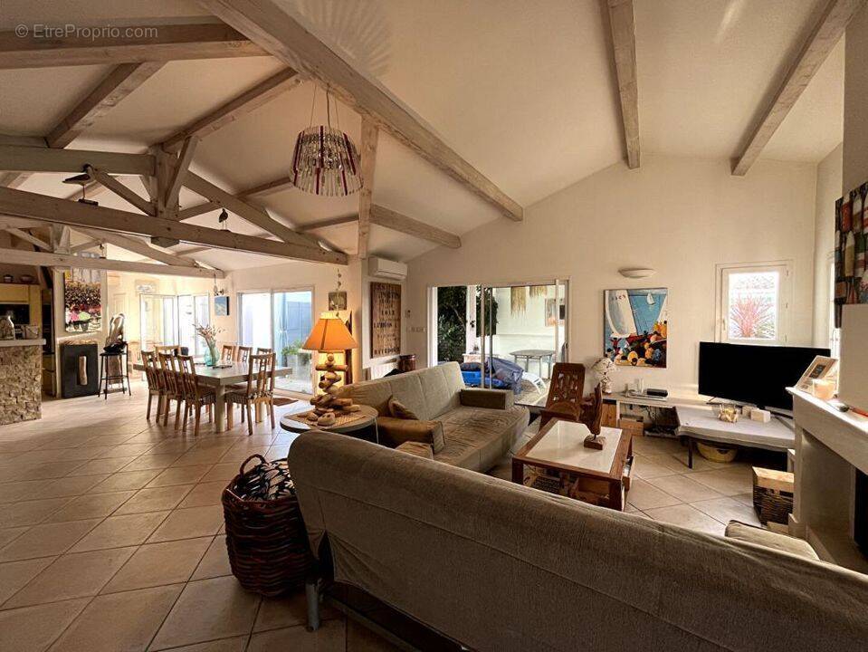 Maison à LA COUARDE-SUR-MER