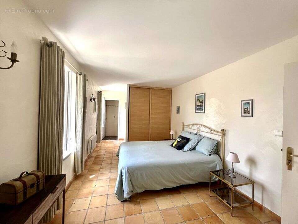 Maison à LA GRIPPERIE-SAINT-SYMPHORIEN