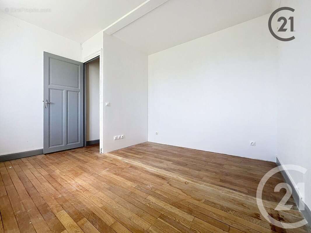 Maison à VARENNES-SUR-SEINE