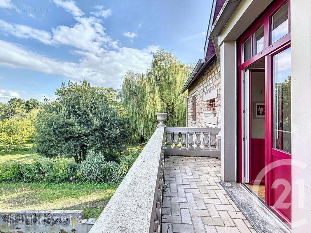 Maison à LAMARCHE-SUR-SAONE