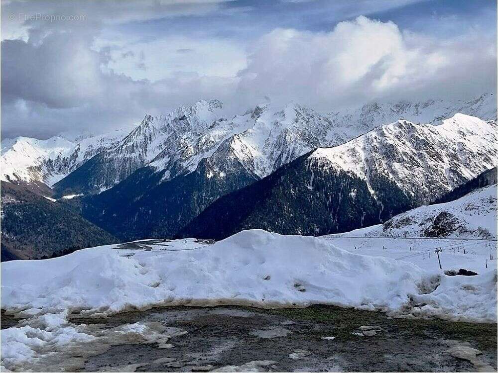 Appartement à MAYREGNE